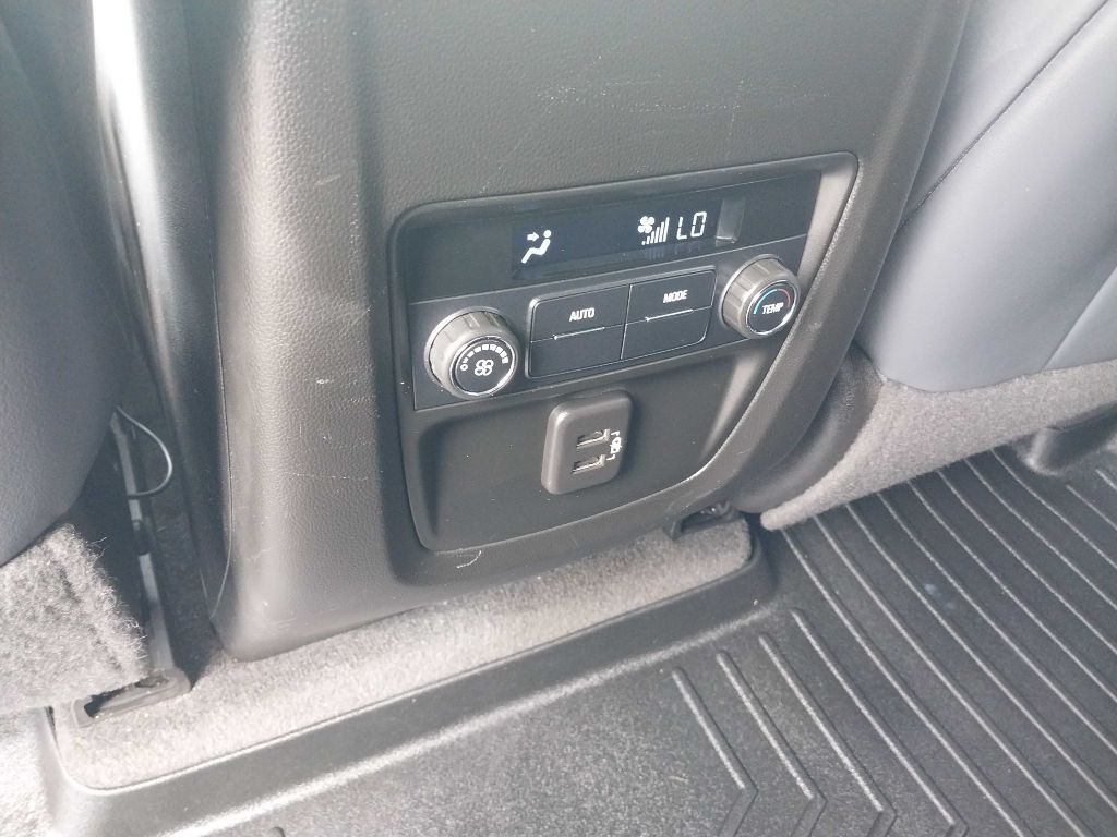 2019 Buick Enclave Image 17