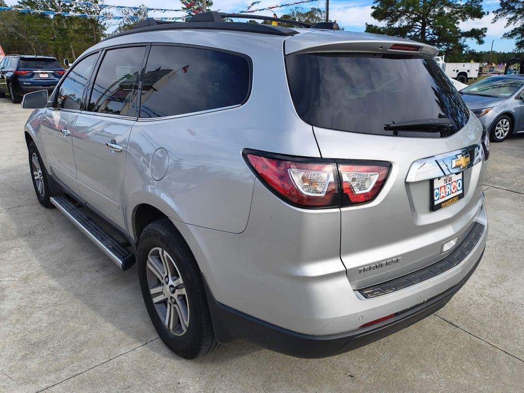 2017 Chevrolet Traverse Image 3