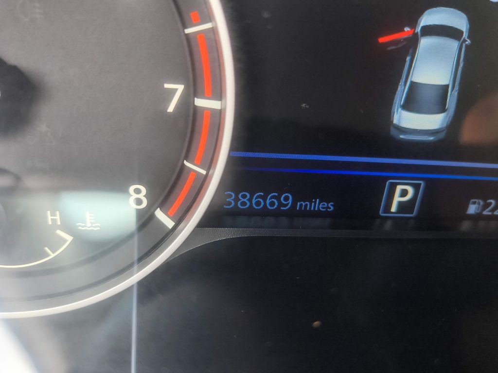 2022 Nissan Altima Image 17