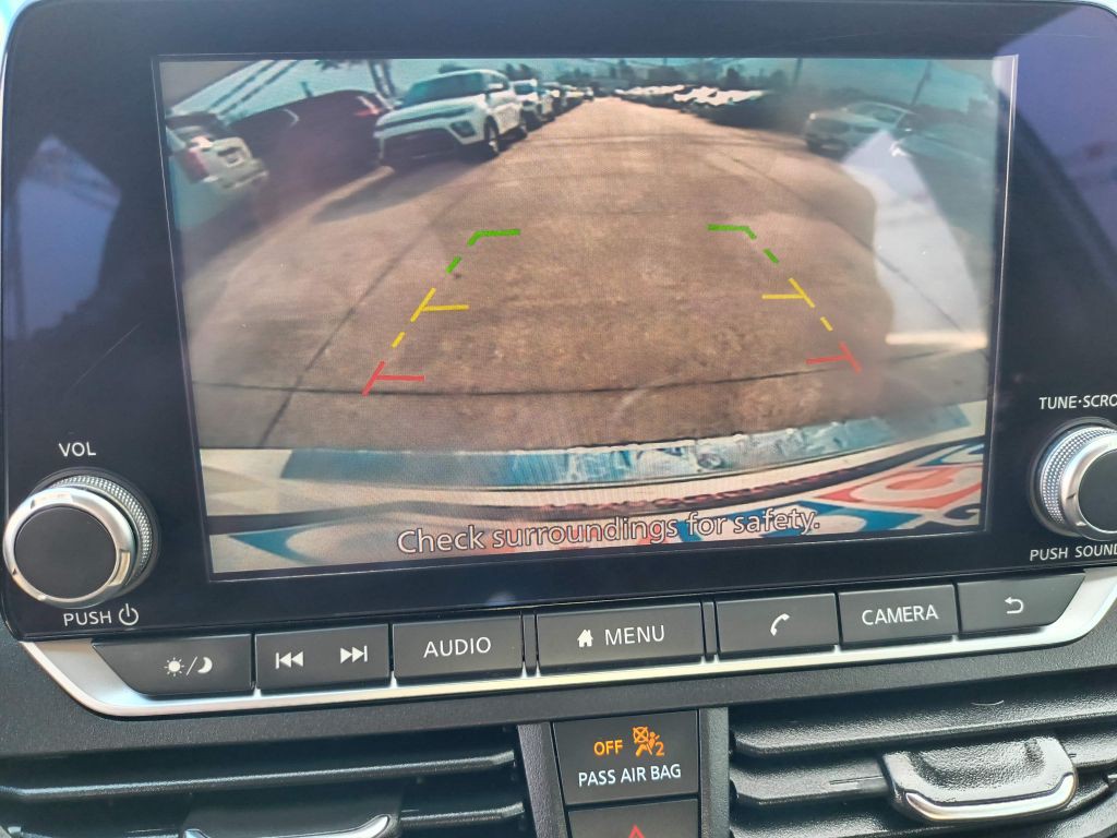 2022 Nissan Altima Image 19