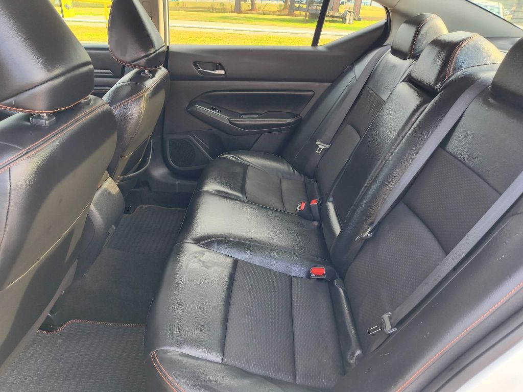 2022 Nissan Altima Image 23