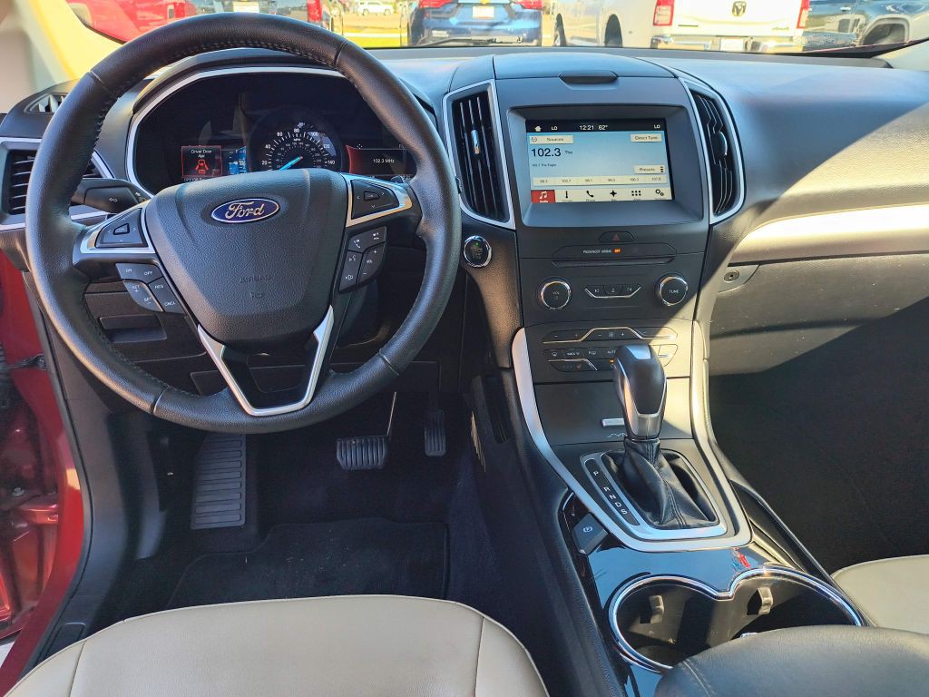 2016 Ford Edge Image 15