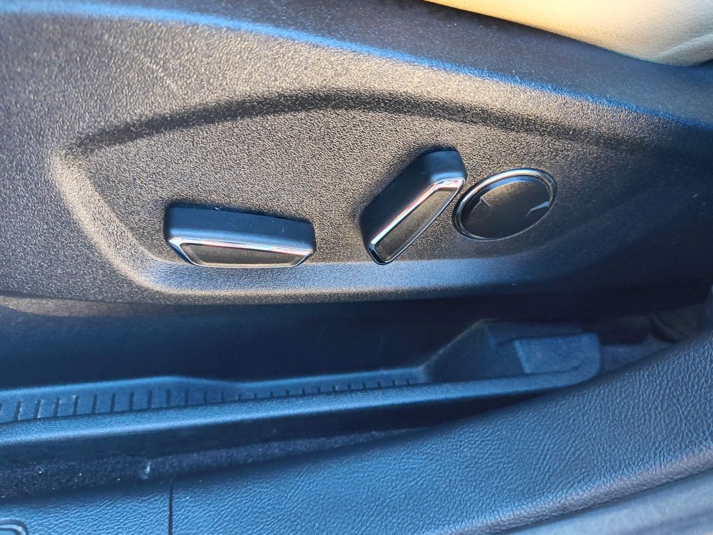 2016 Ford Edge Image 42