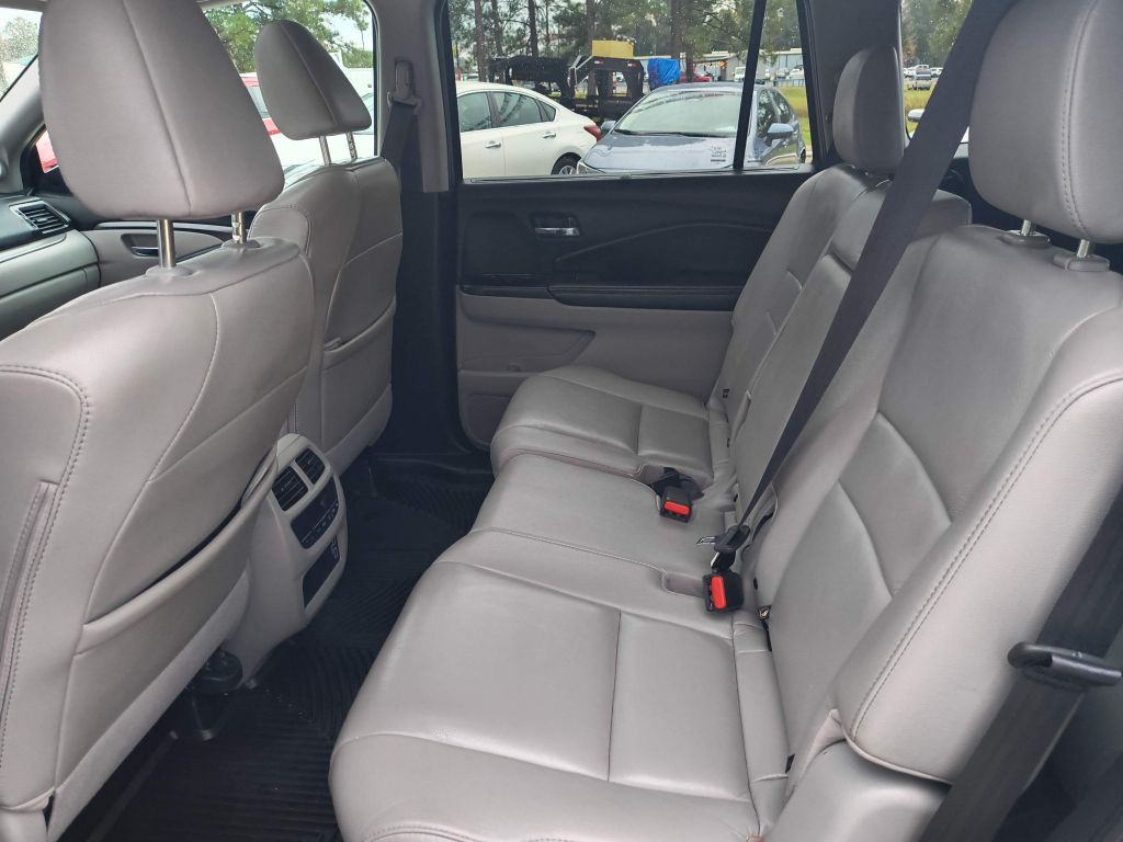 2020 Honda Pilot Image 25