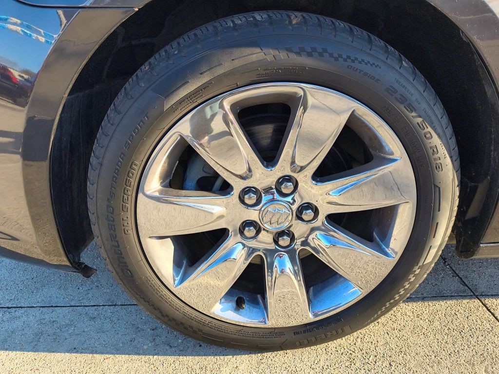 2013 Buick Lacrosse Image 9