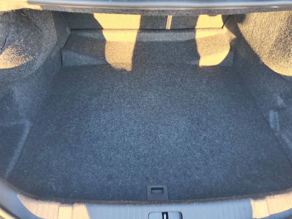 2013 Buick Lacrosse Image 24