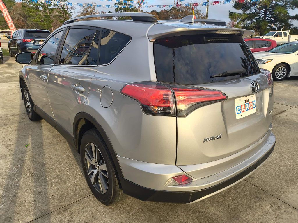 2018 Toyota Rav4 Image 3