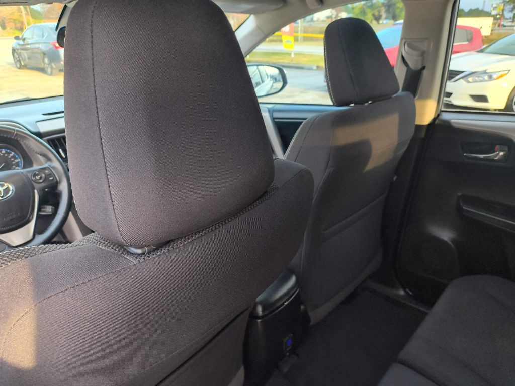 2018 Toyota Rav4 Image 22