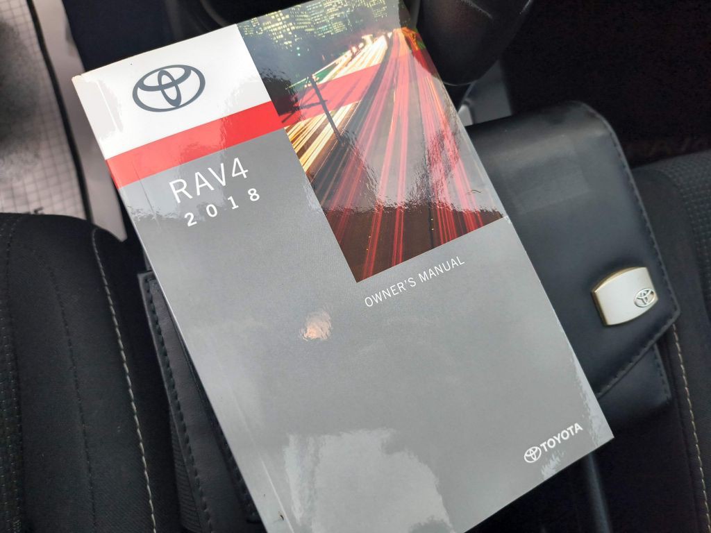 2018 Toyota Rav4 Image 25