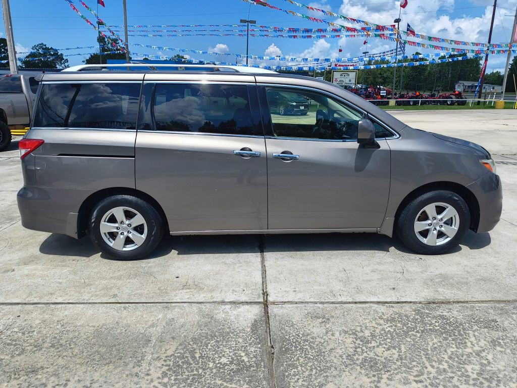2016 Nissan Quest Image 7