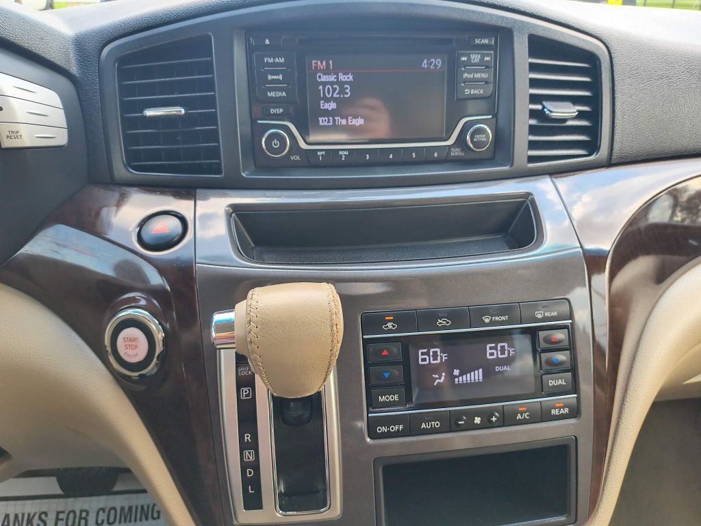 2016 Nissan Quest Image 19