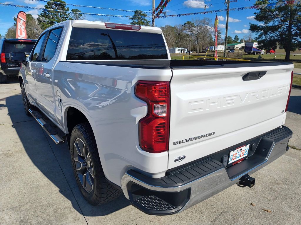 2019 Chevrolet Silverado 1500 Image 3