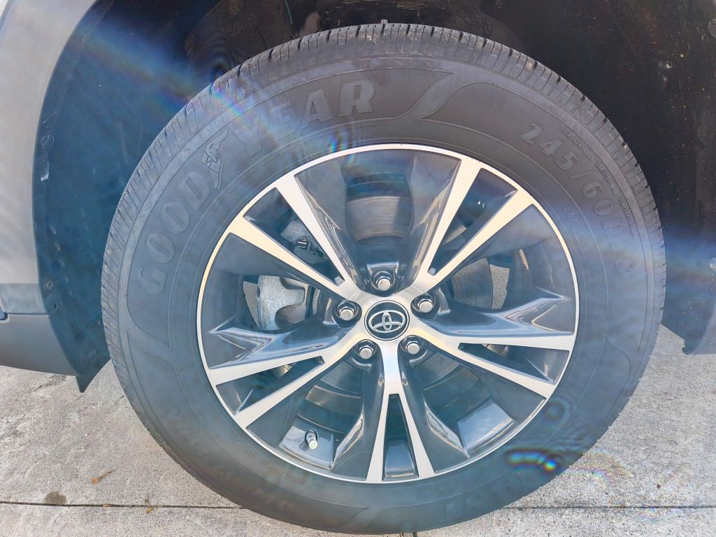 2019 Toyota Highlander Image 9