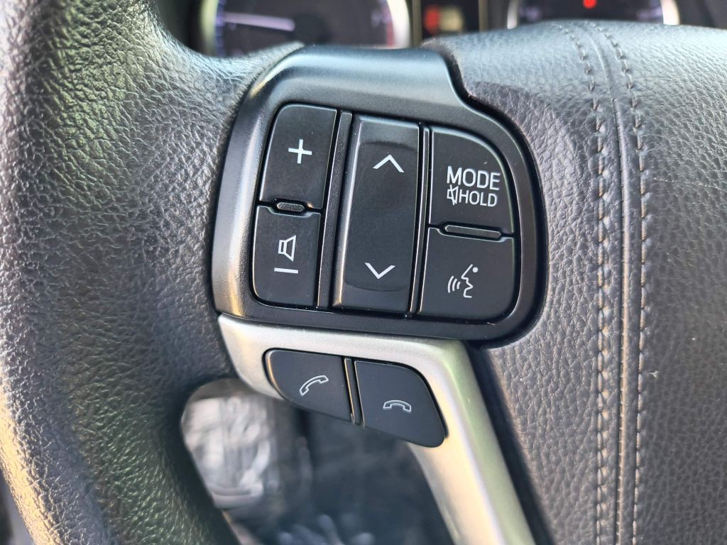 2019 Toyota Highlander Image 14