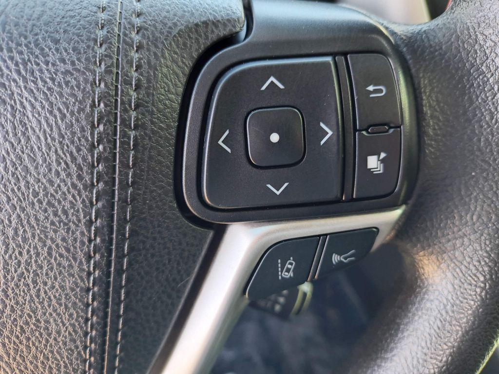2019 Toyota Highlander Image 15