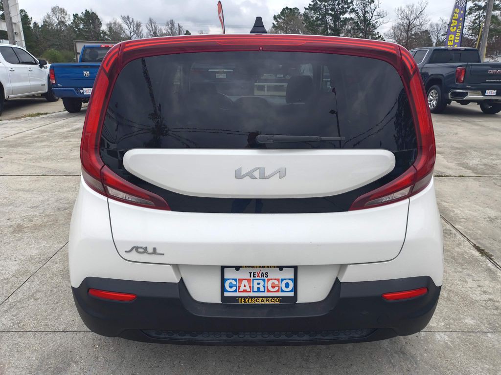 2022 Kia Soul Image 4