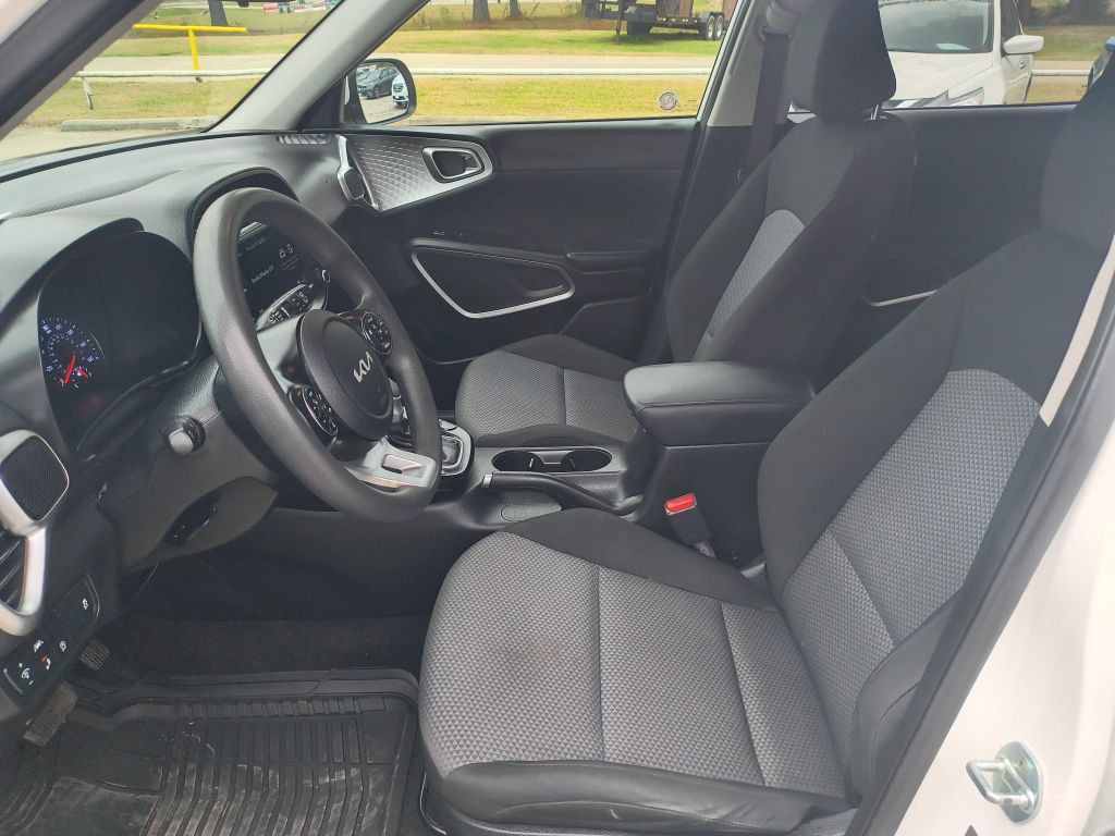 2022 Kia Soul Image 12