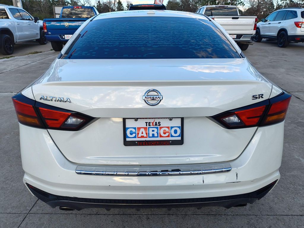 2019 Nissan Altima Image 4