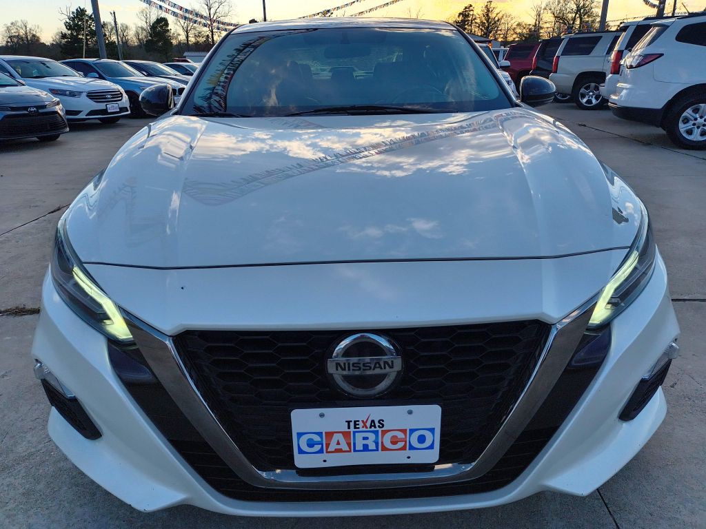 2019 Nissan Altima Image 8