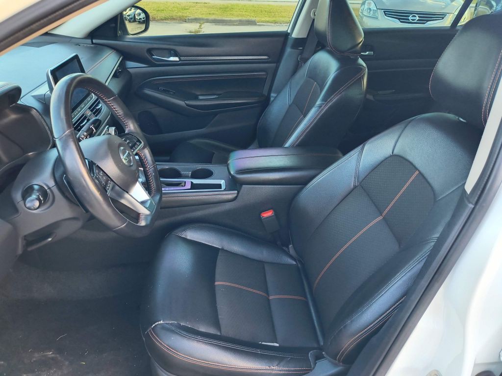 2019 Nissan Altima Image 11