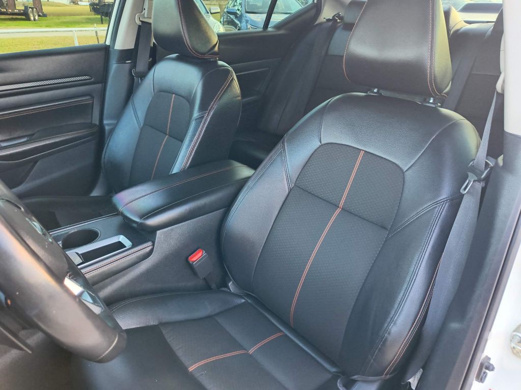 2019 Nissan Altima Image 13