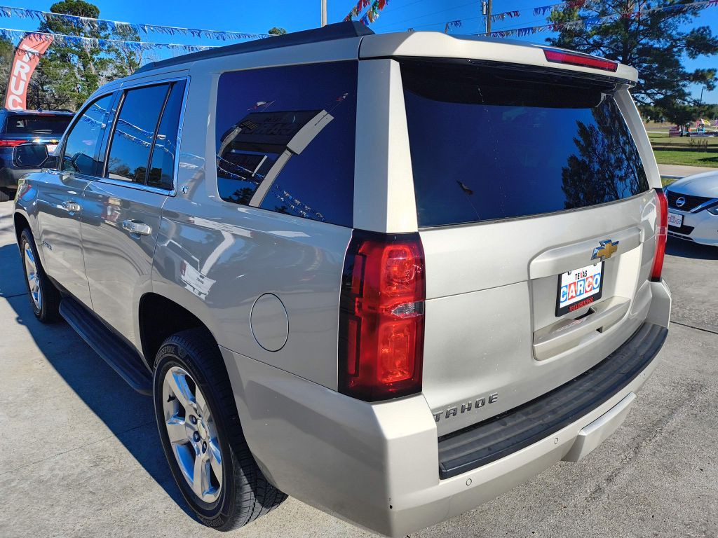 2015 Chevrolet Tahoe Image 2