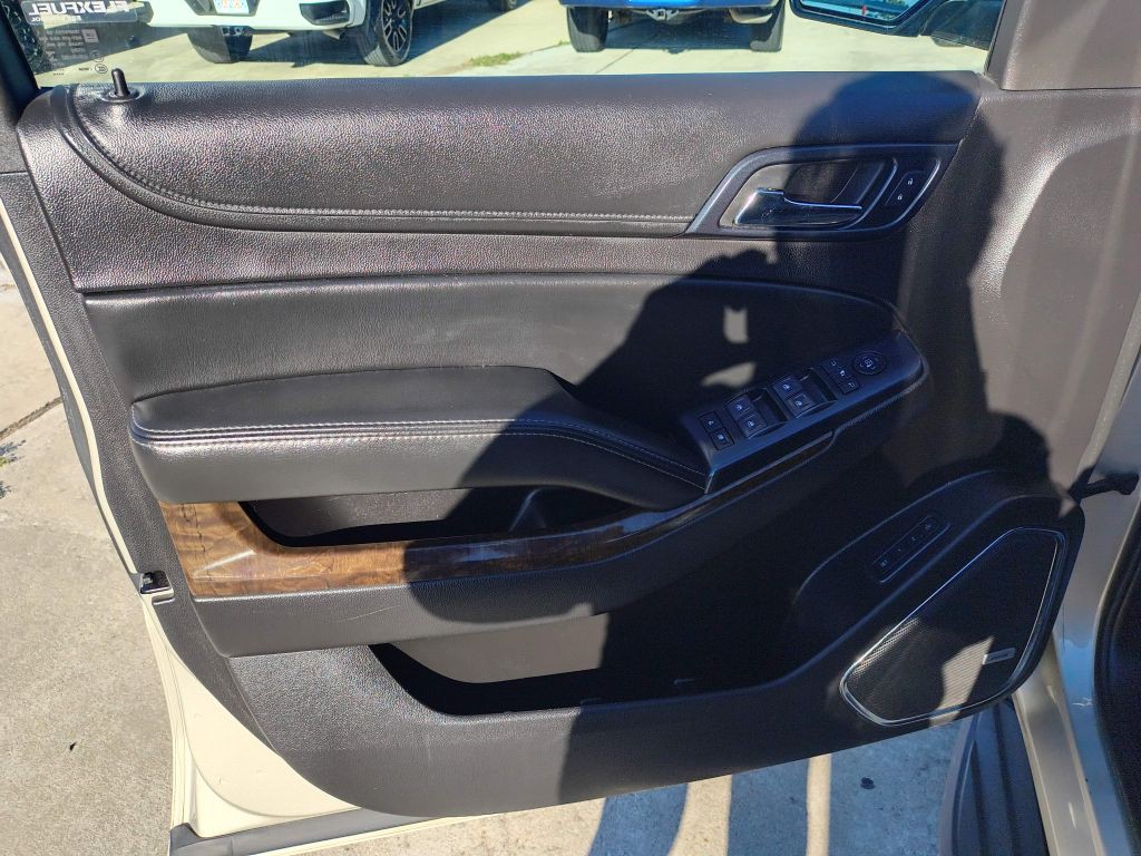 2015 Chevrolet Tahoe Image 11