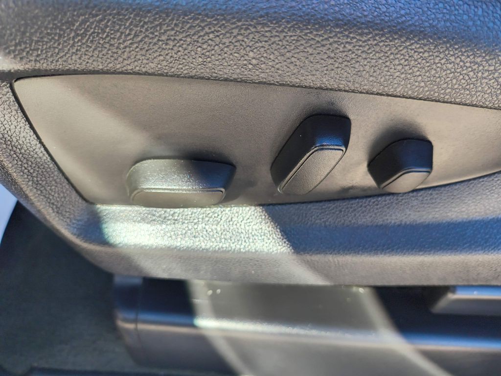 2015 Chevrolet Tahoe Image 14