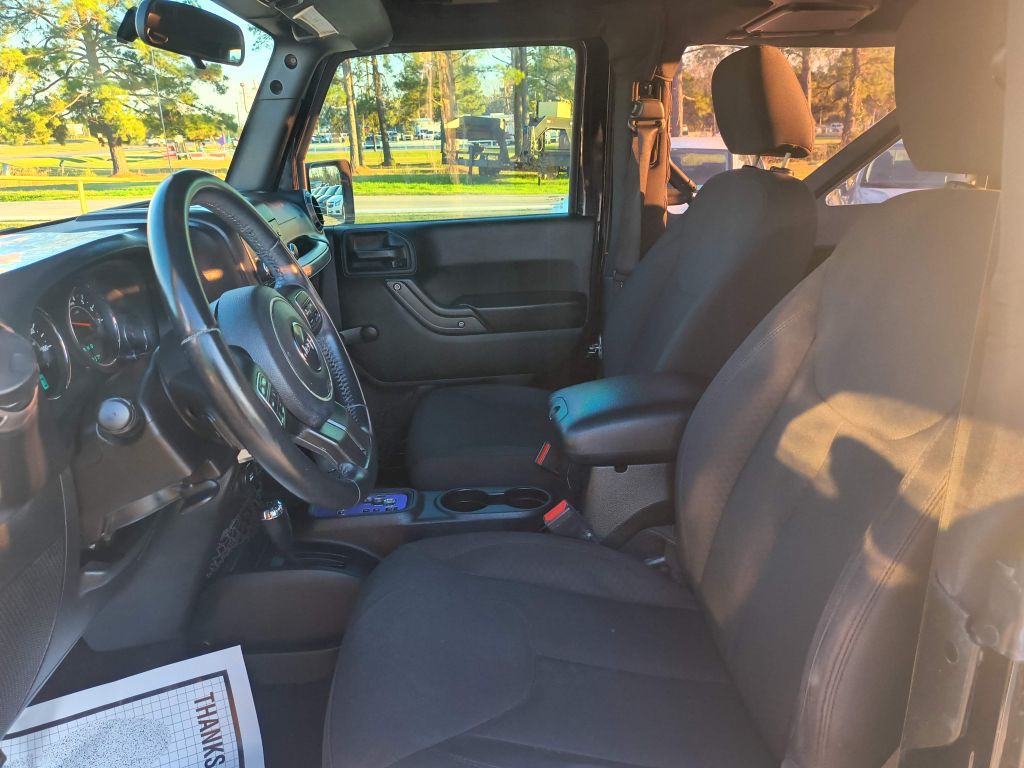2017 Jeep Wrangler Image 12