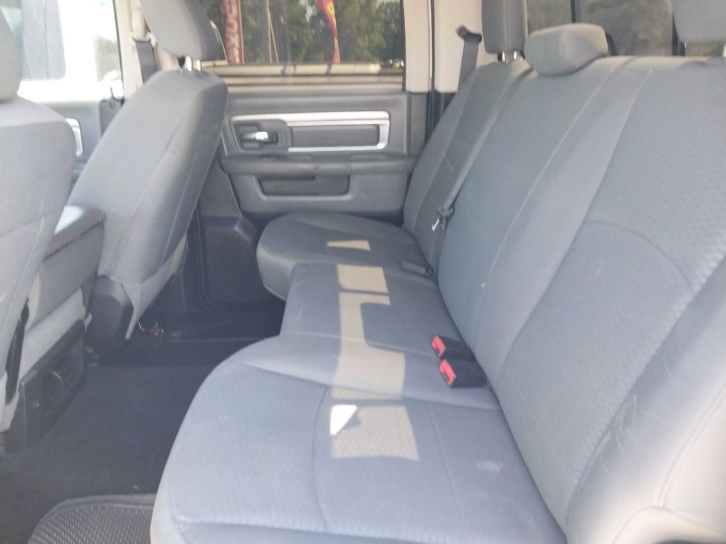 2016 RAM 2500 Image 24