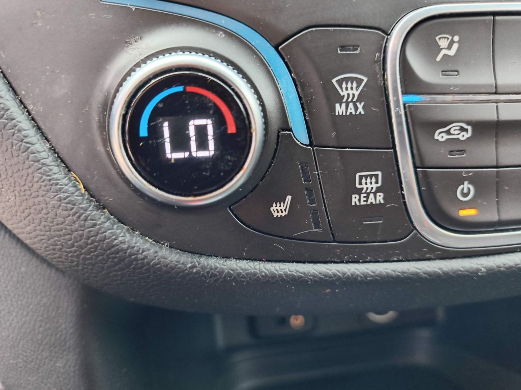 2018 Chevrolet Equinox Image 18