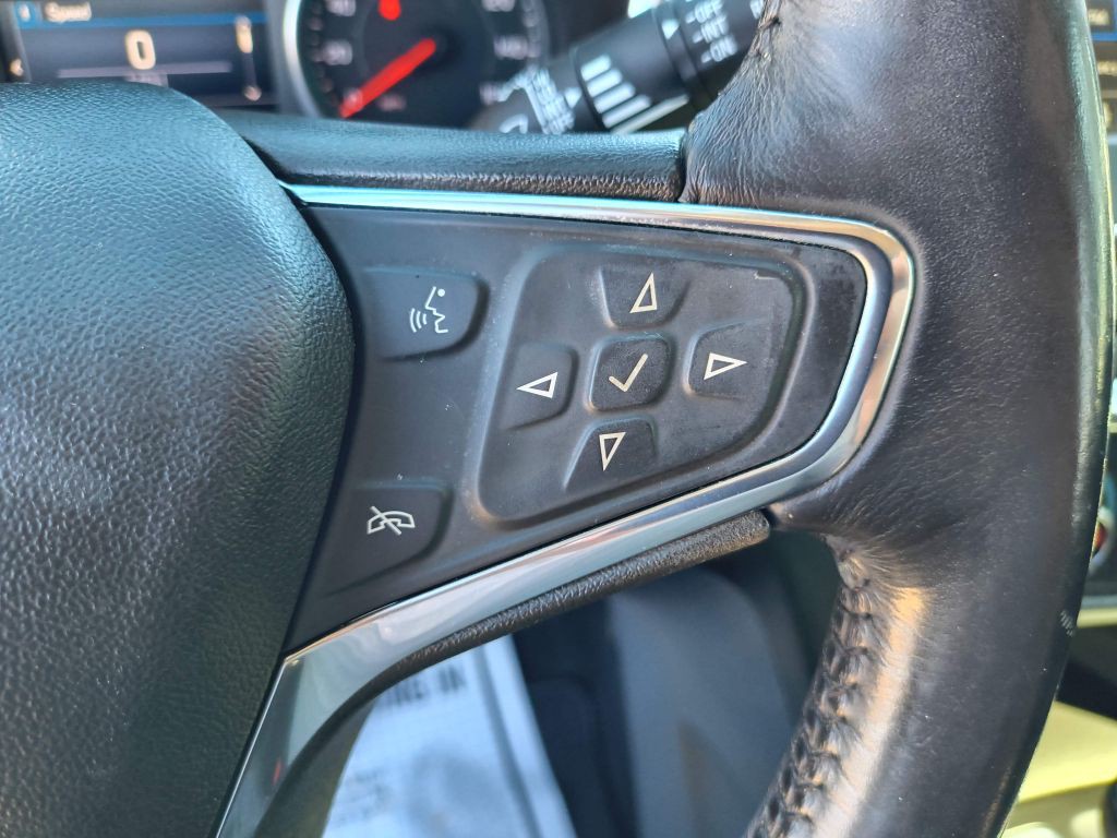 2019 Chevrolet Equinox Image 17