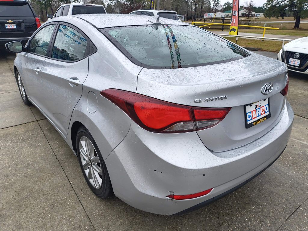 2015 Hyundai Elantra Image 3