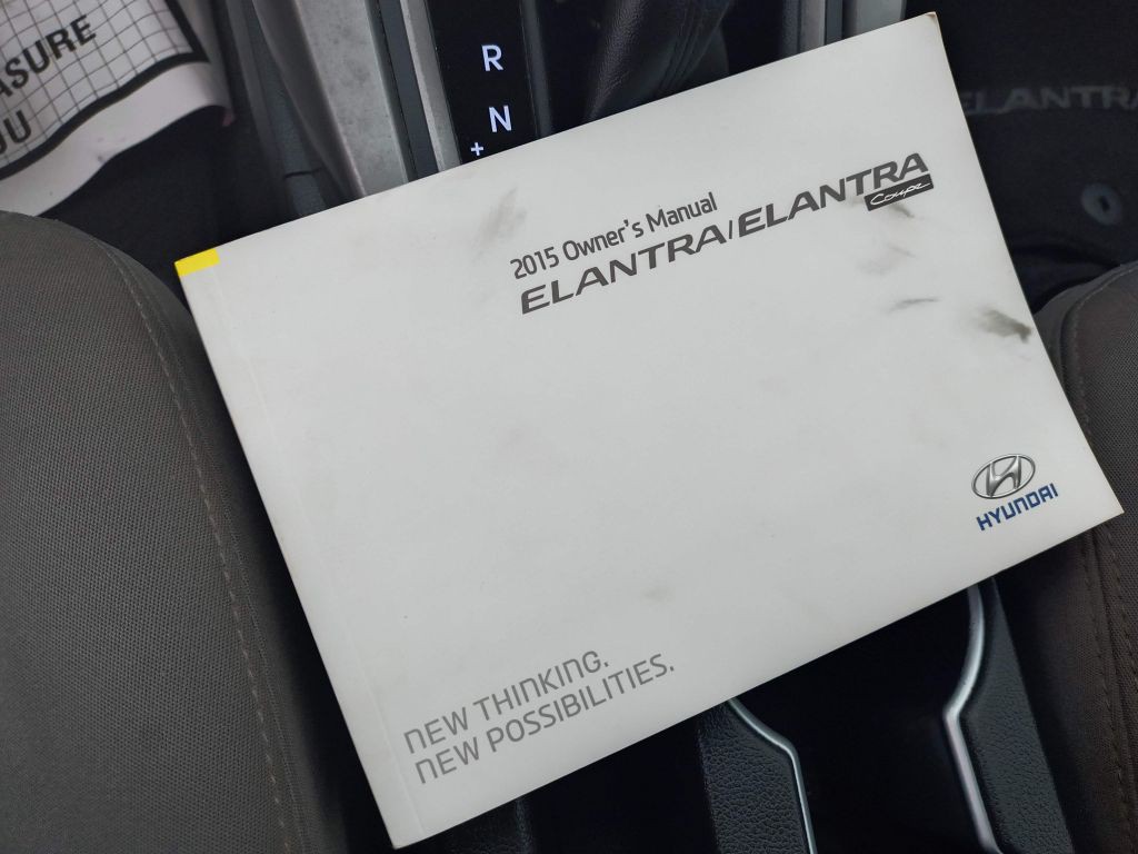 2015 Hyundai Elantra Image 26