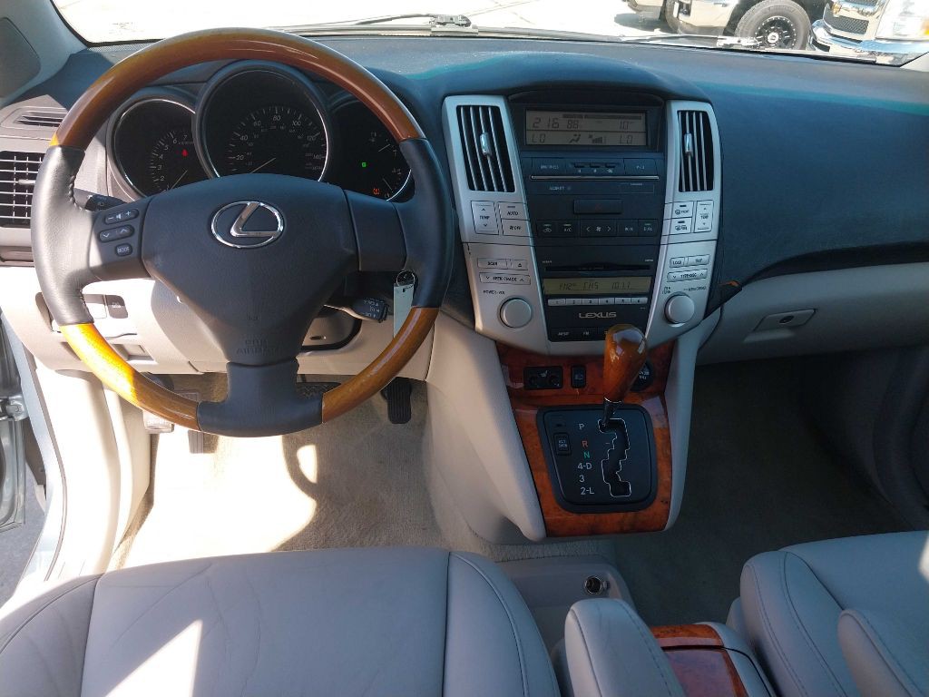 2009 Lexus RX Image 10