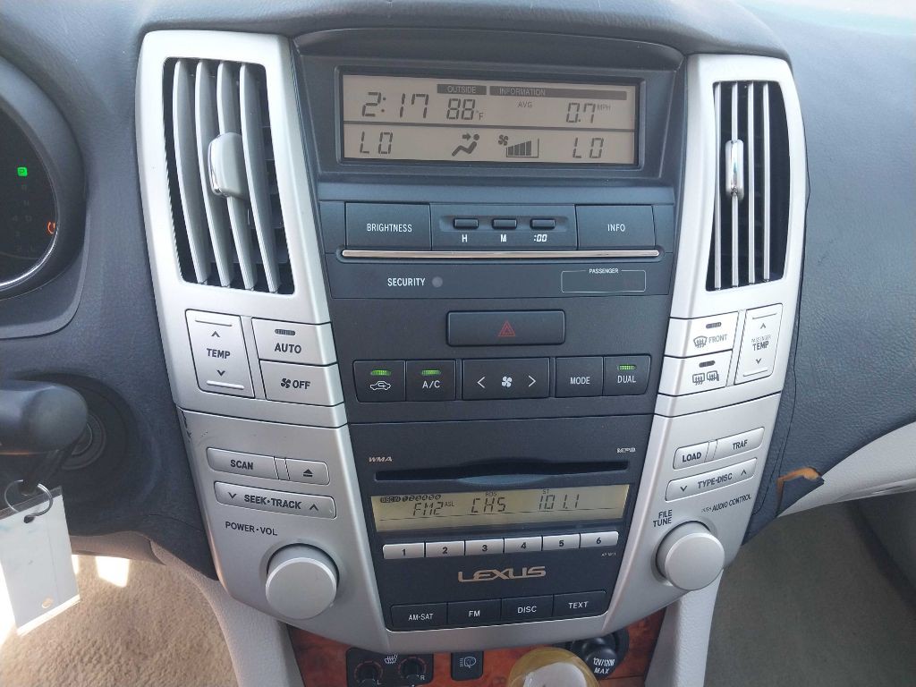 2009 Lexus RX Image 16