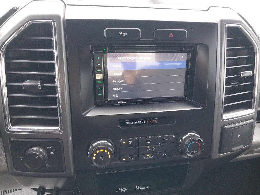 2015 Ford F-150 Image 17