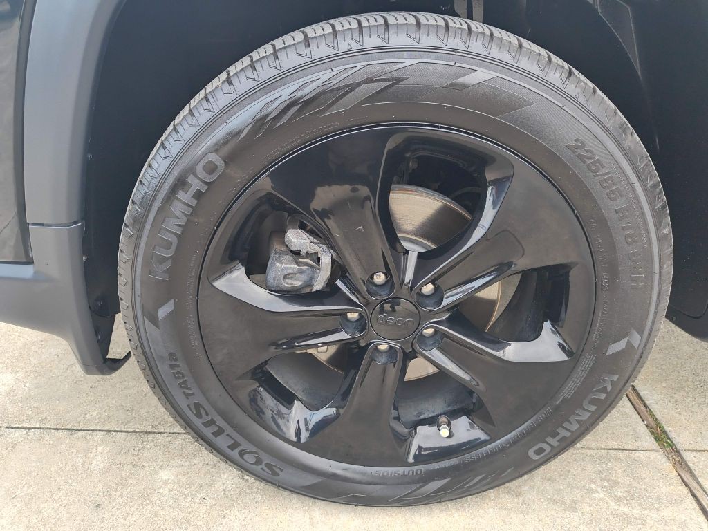 2019 Jeep Compass Image 9