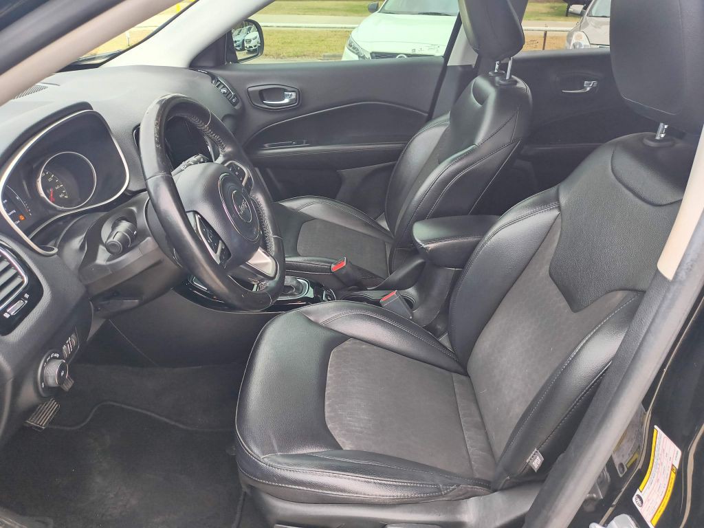 2019 Jeep Compass Image 12