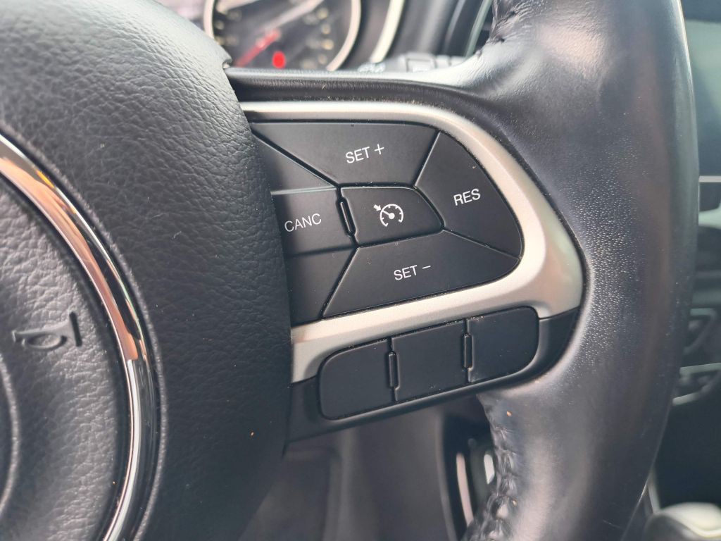 2019 Jeep Compass Image 16