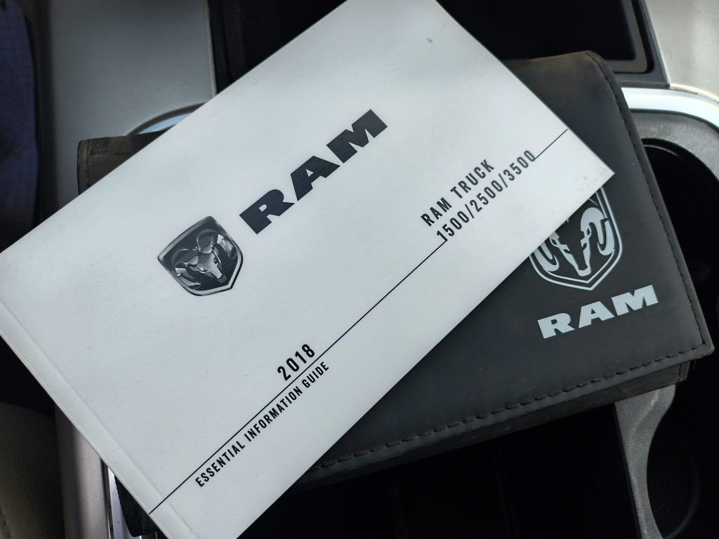 2018 RAM 3500 Image 32