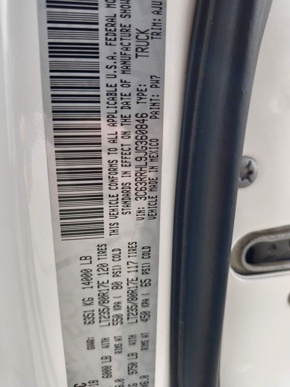 2018 RAM 3500 Image 33