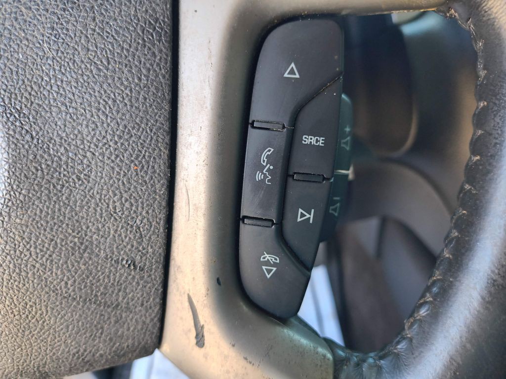 2012 Chevrolet Avalanche Image 16