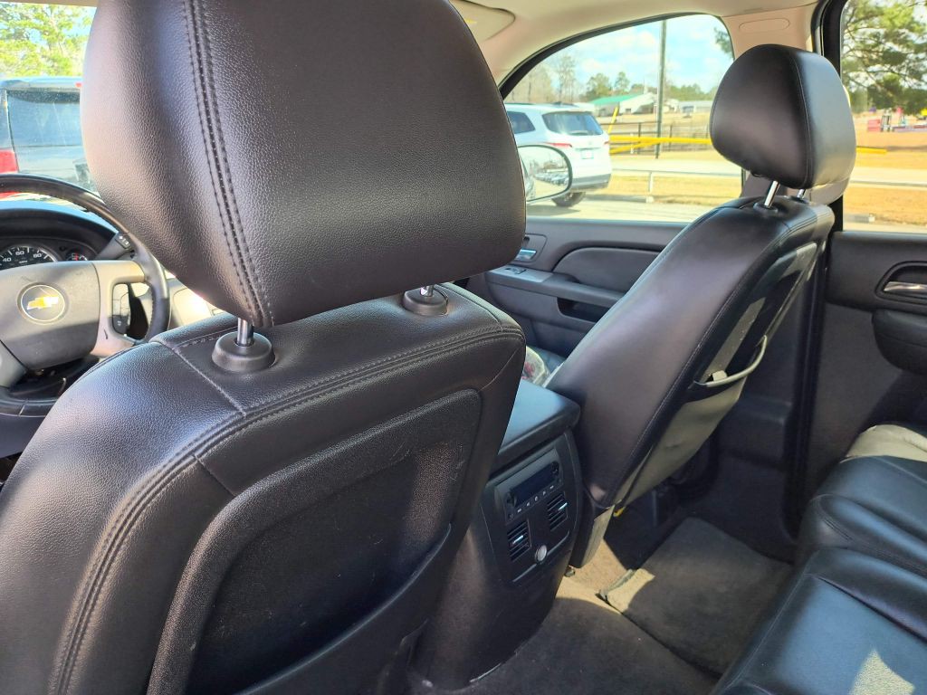 2012 Chevrolet Avalanche Image 23