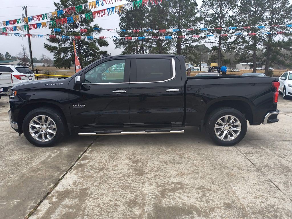 2022 Chevrolet Silverado 1500 Image 2