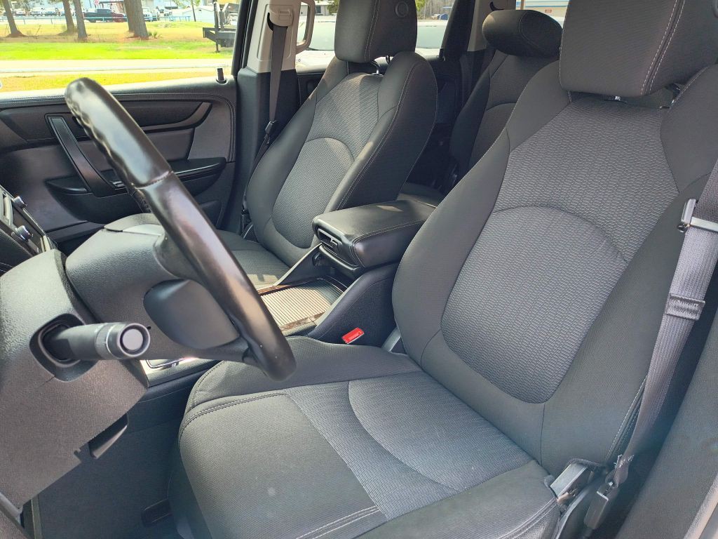 2016 Chevrolet Traverse Image 14