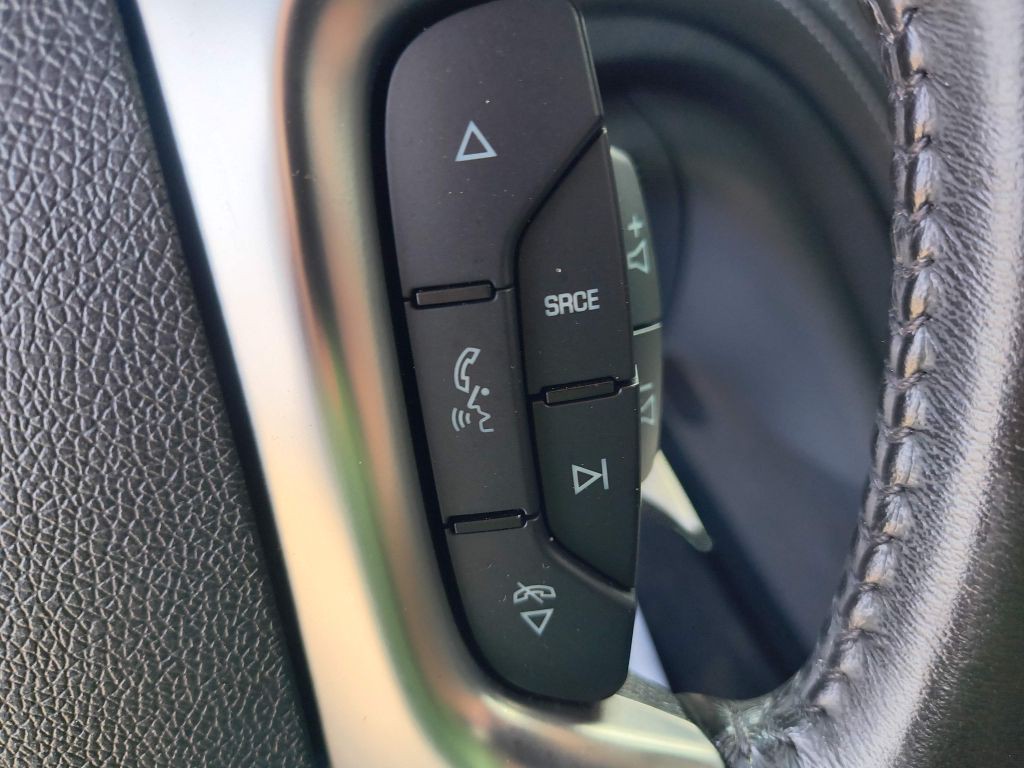 2016 Chevrolet Traverse Image 17