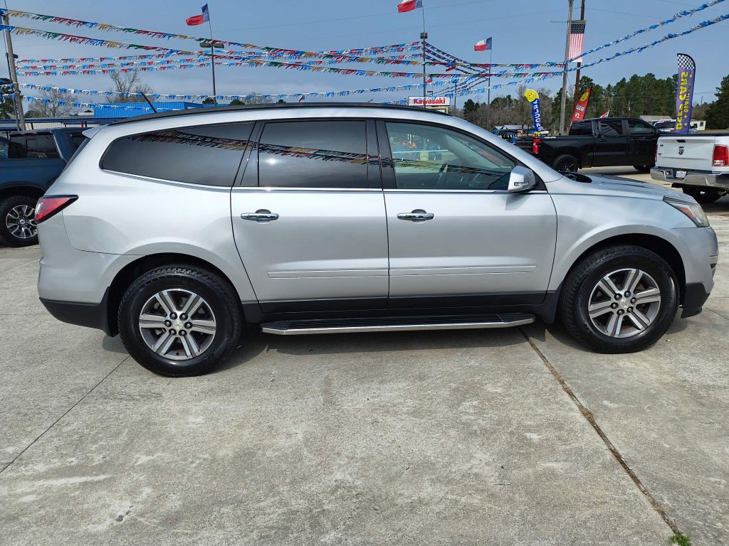 2016 Chevrolet Traverse Image 2