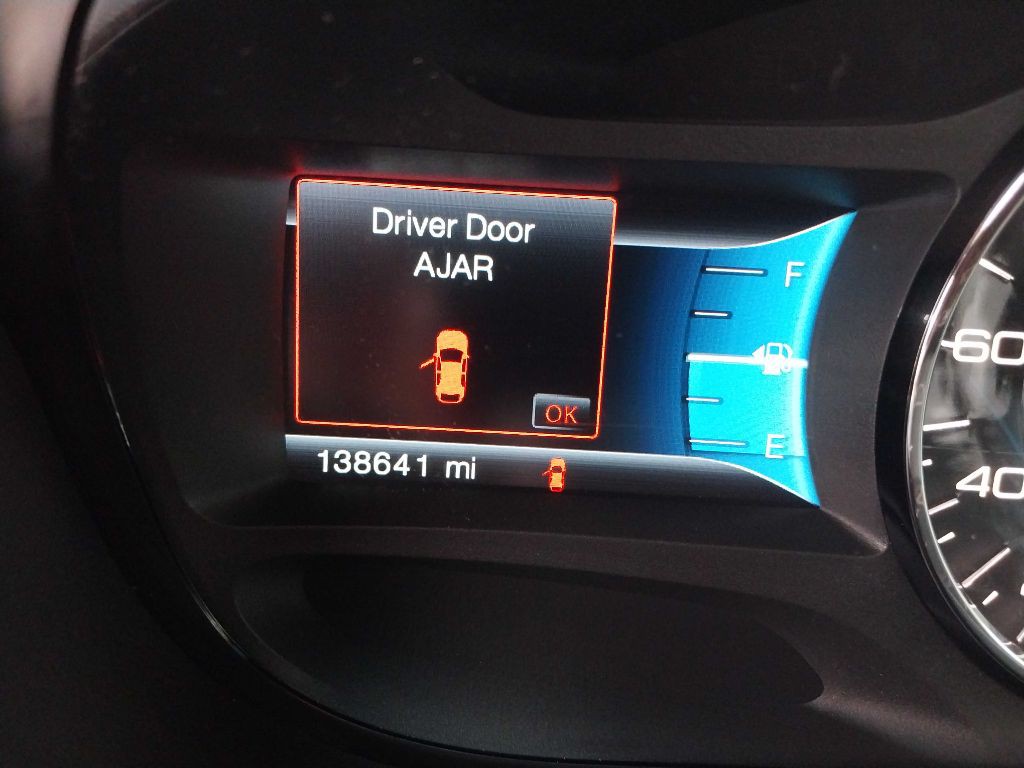 2014 Ford Edge Image 17