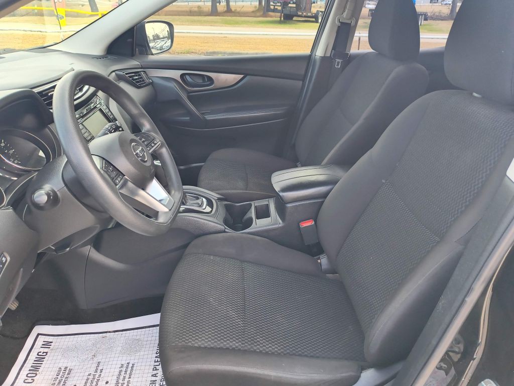 2020 Nissan Rogue Image 12